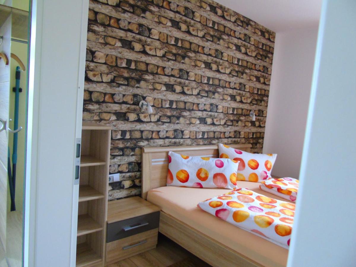 Apartment Ferien Csilla2 Oberweid